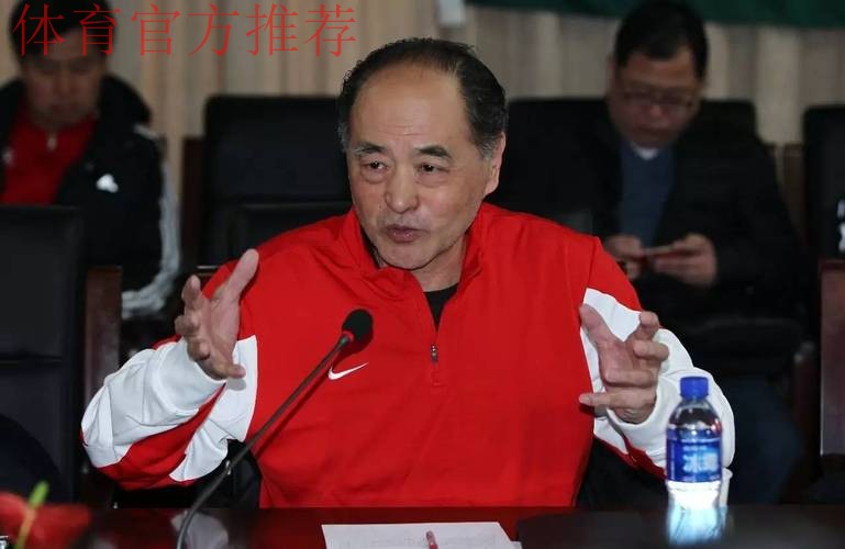 中国足球名宿辅导团离京后首站为何选择成都?王俊生:福地 中国足球名宿辅导团离京后首站为何选择成都?王俊生:福地