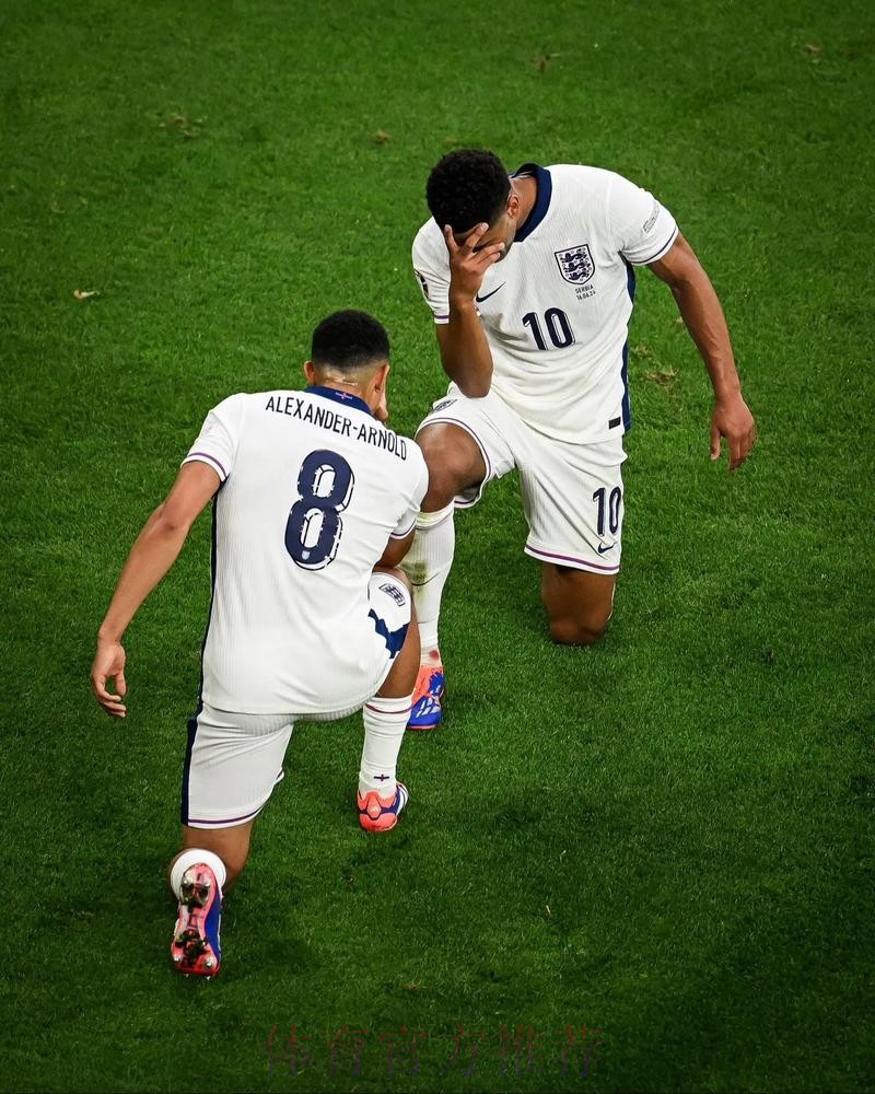 西媒:阿诺德想要效仿贝林厄姆走出舒适才拒红军